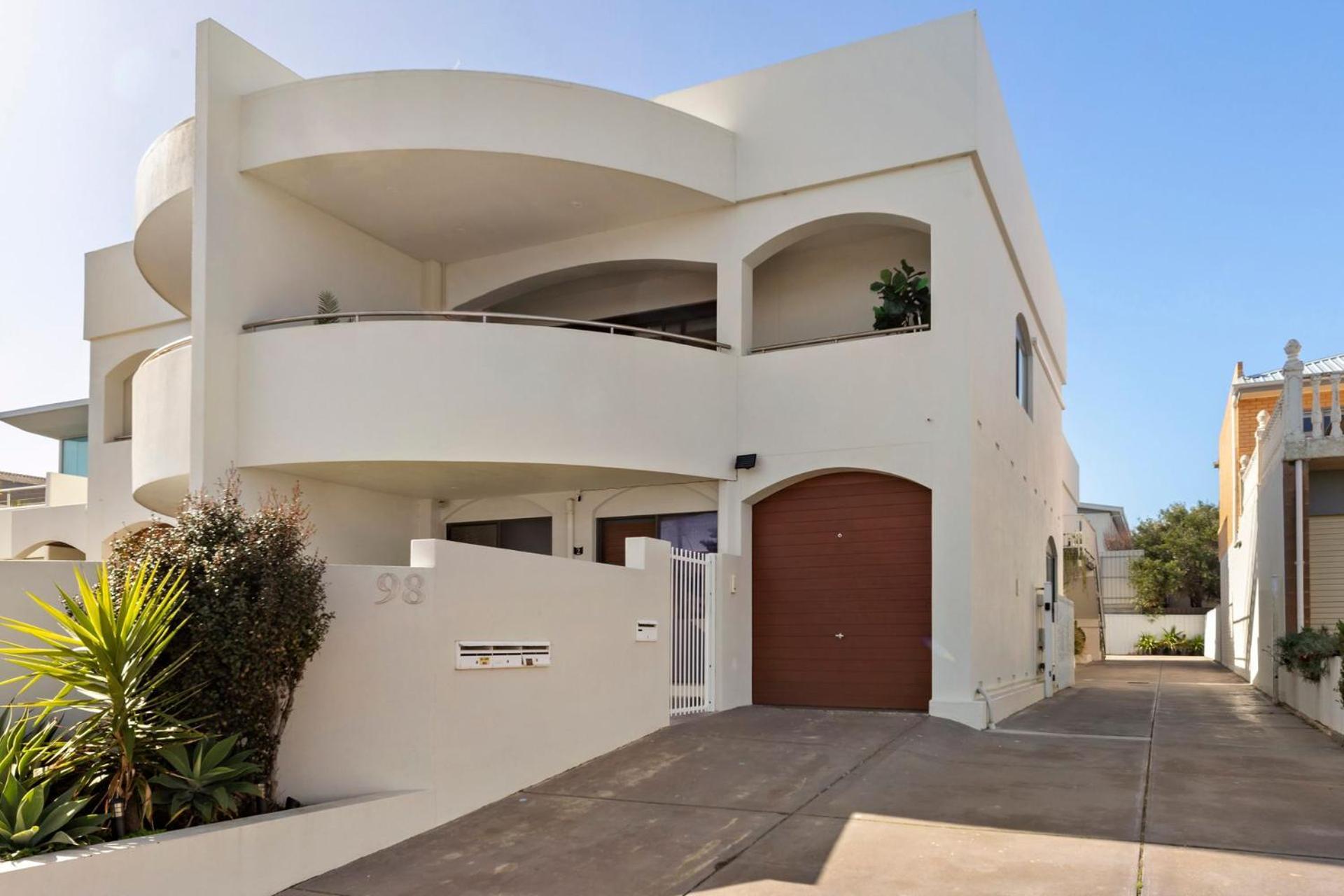 Belle Escapes - Seascape On Seaview Apartment Henley Beach South